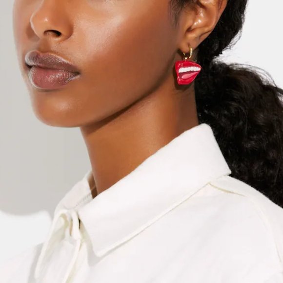 👄 Coach X Tom Wesselmann Lips And Lipstick Huggie Earrings - Picture 2 of 9